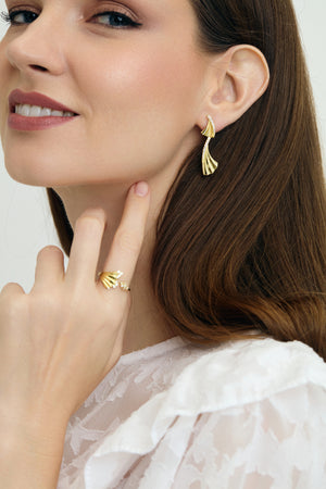 Folded Pleats Statement Ring - Gold