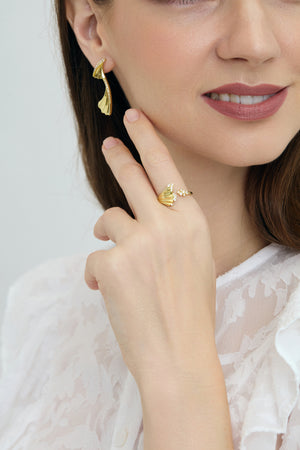 Folded Pleats Two-way Earrings - Gold