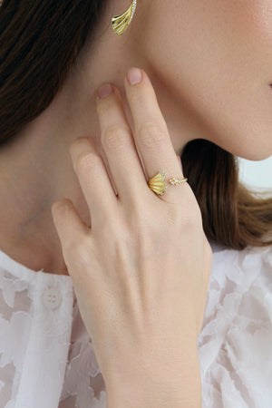 Folded Pleats Statement Ring - Gold