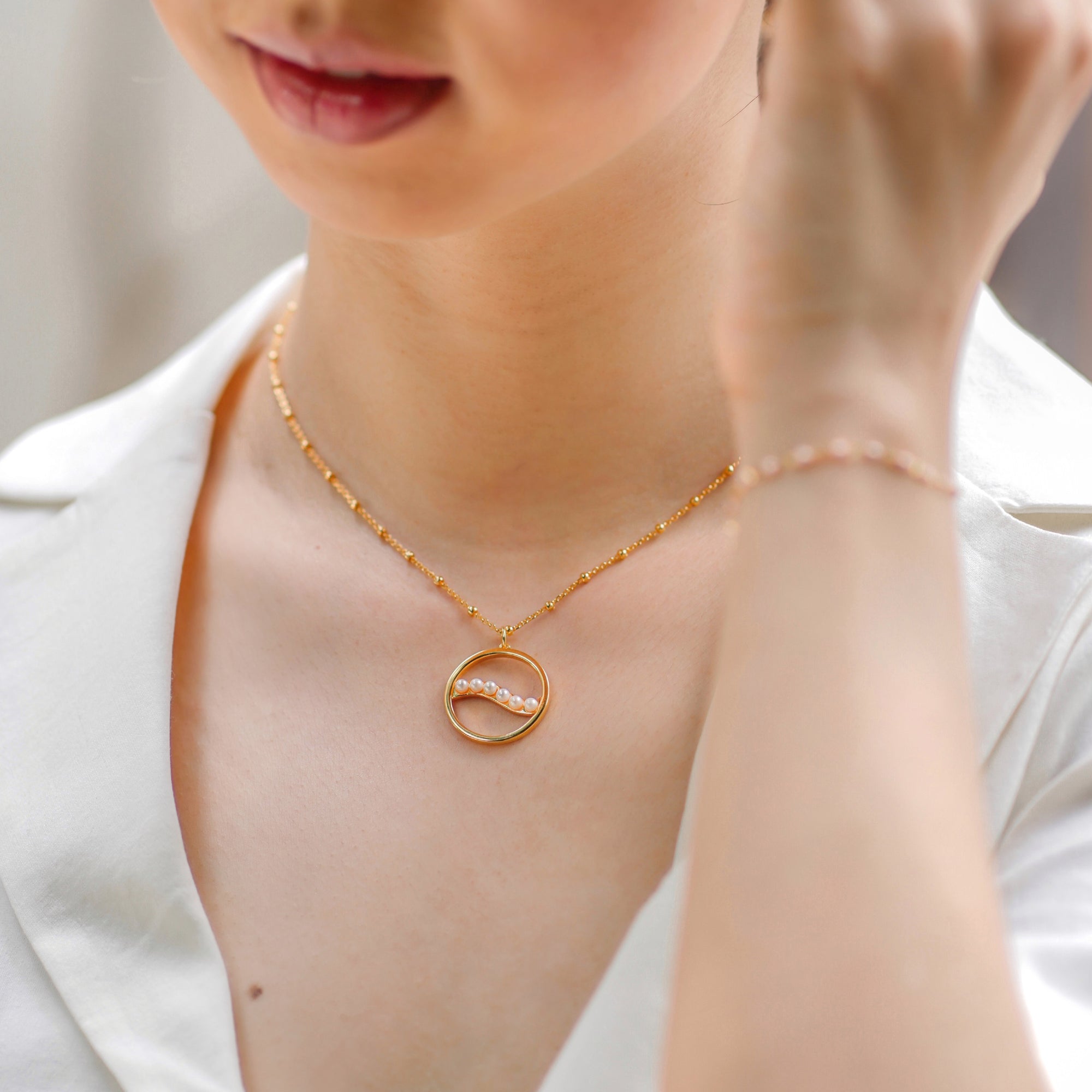 Voyage_II Pearl Necklace- Gold