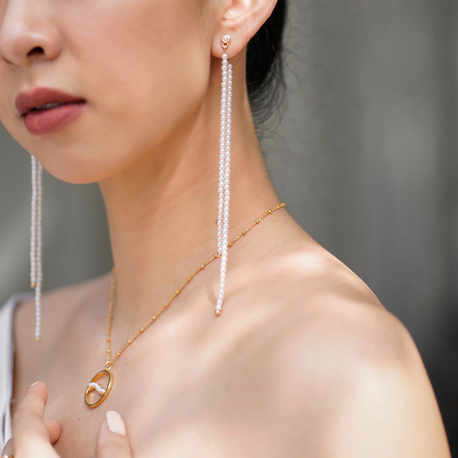 Voyage_II Pearl Drop Earrings