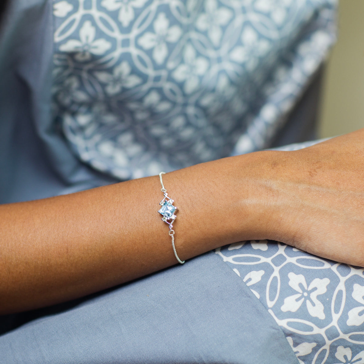 Reconceptions Bracelet - Rhodium - Pink