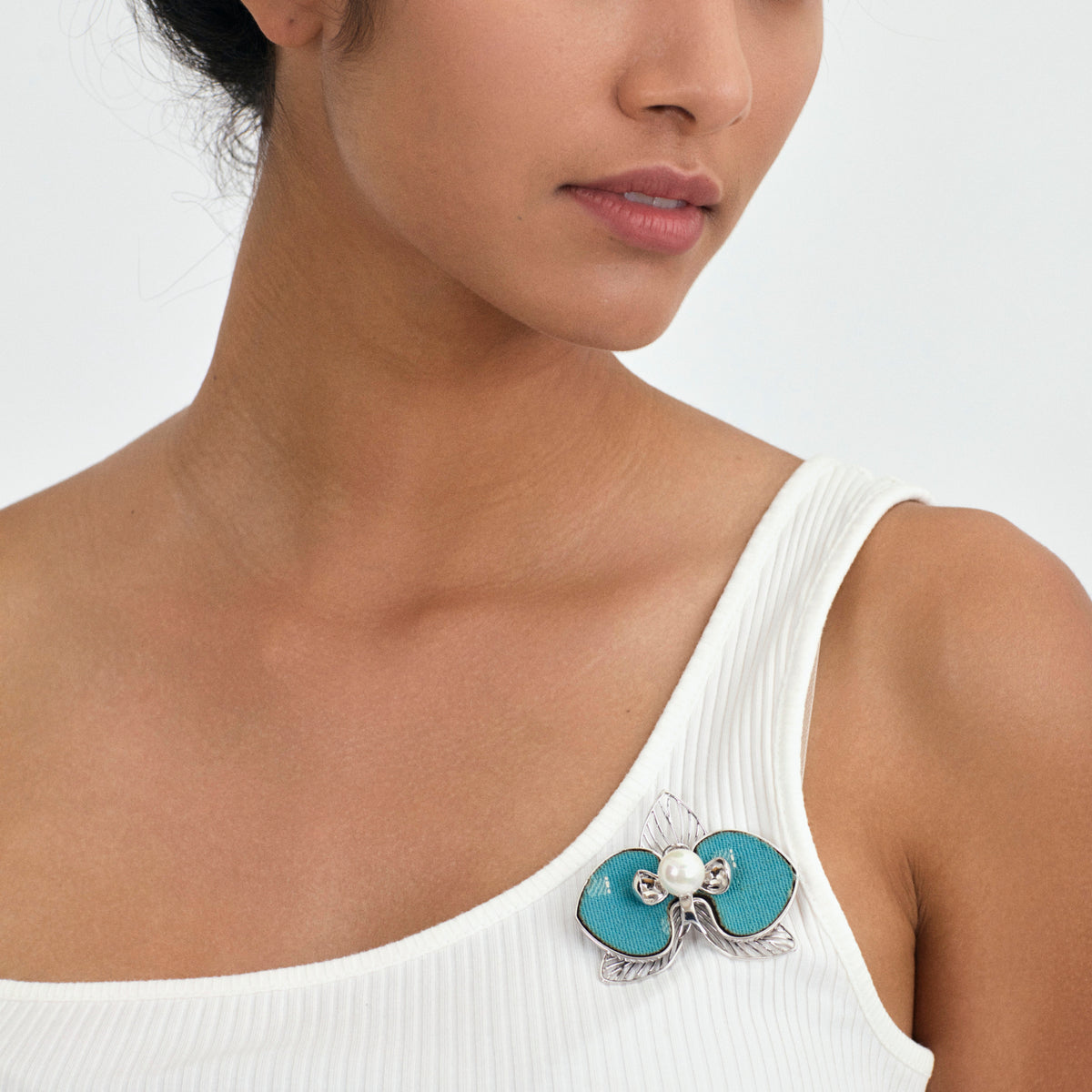 [IN]TRIGUE X SIA Bloom Brooch / Necklace Set - Rhodium