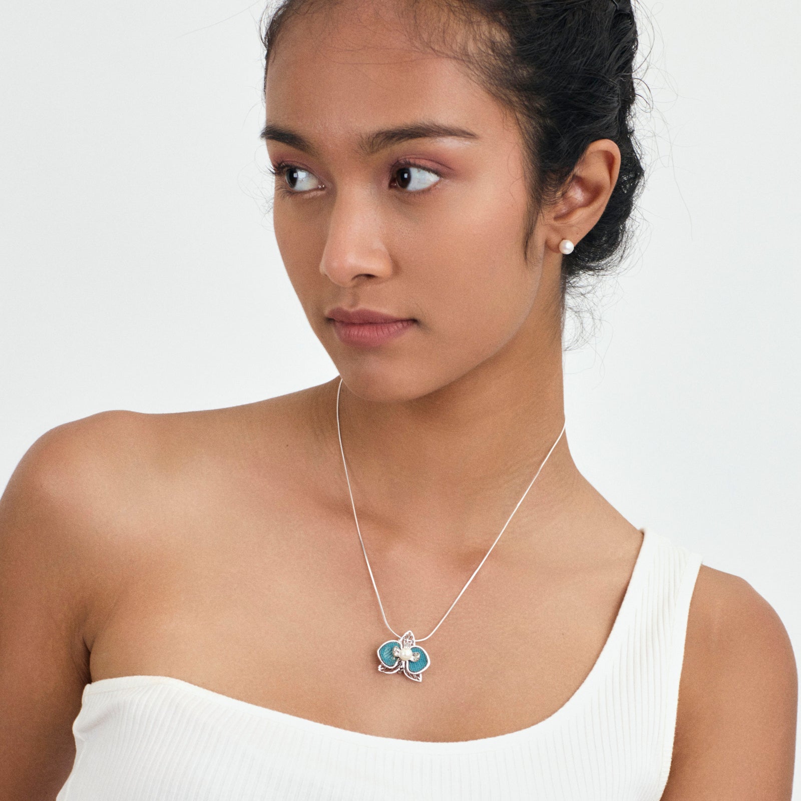 [IN]TRIGUE X SIA BLOOM EARRINGS/ NECKLACE/ RING SET-RHODIUM