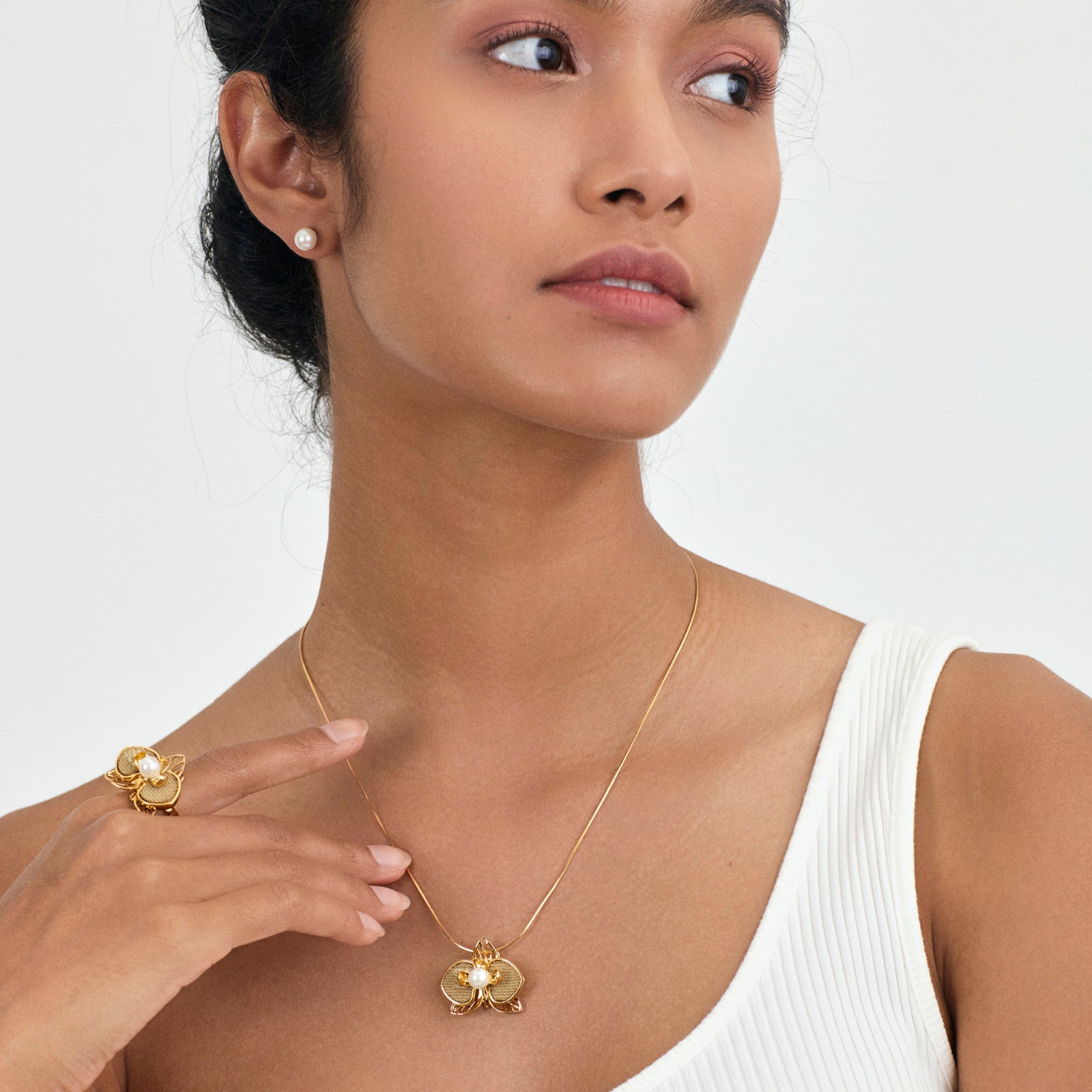 [IN]TRIGUE X SIA BLOOM NECKLACE / RING SET - GOLD